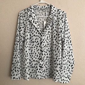 NWT Black & White Dotted Blouse